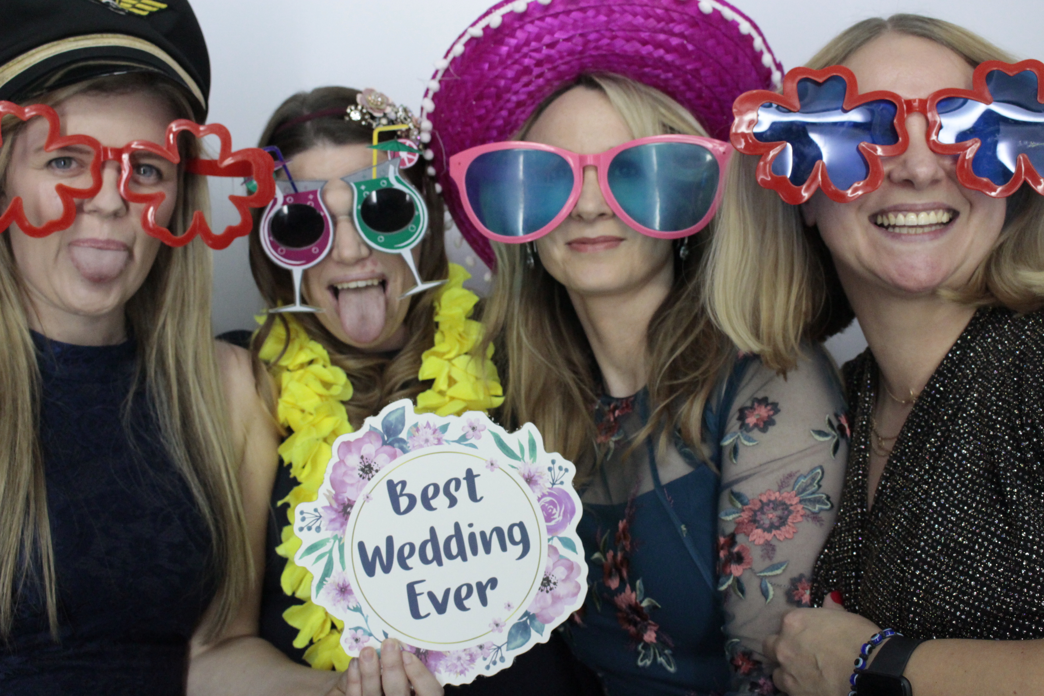 Ben & Abby’s Wedding  | View more photos from the event at gallery.myphotoboothexperience.co.uk/u/MyPhotoBoothExperienceLtd/Ben-Abby’s-Wedding